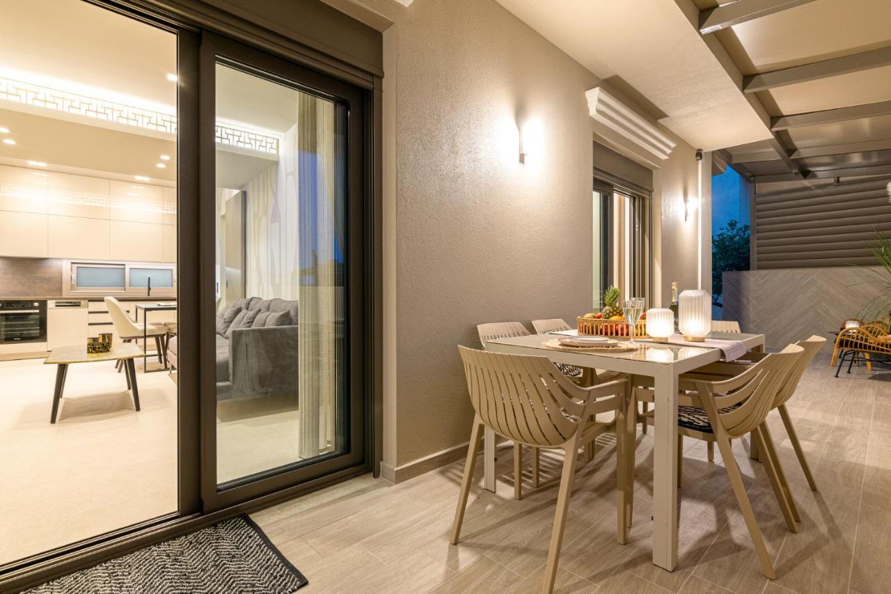 Vedi Town Luxury Apartment 자킨토스 타운 외부 사진