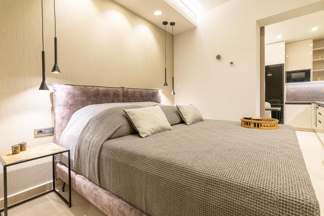 Vedi Town Luxury Apartment 자킨토스 타운 외부 사진